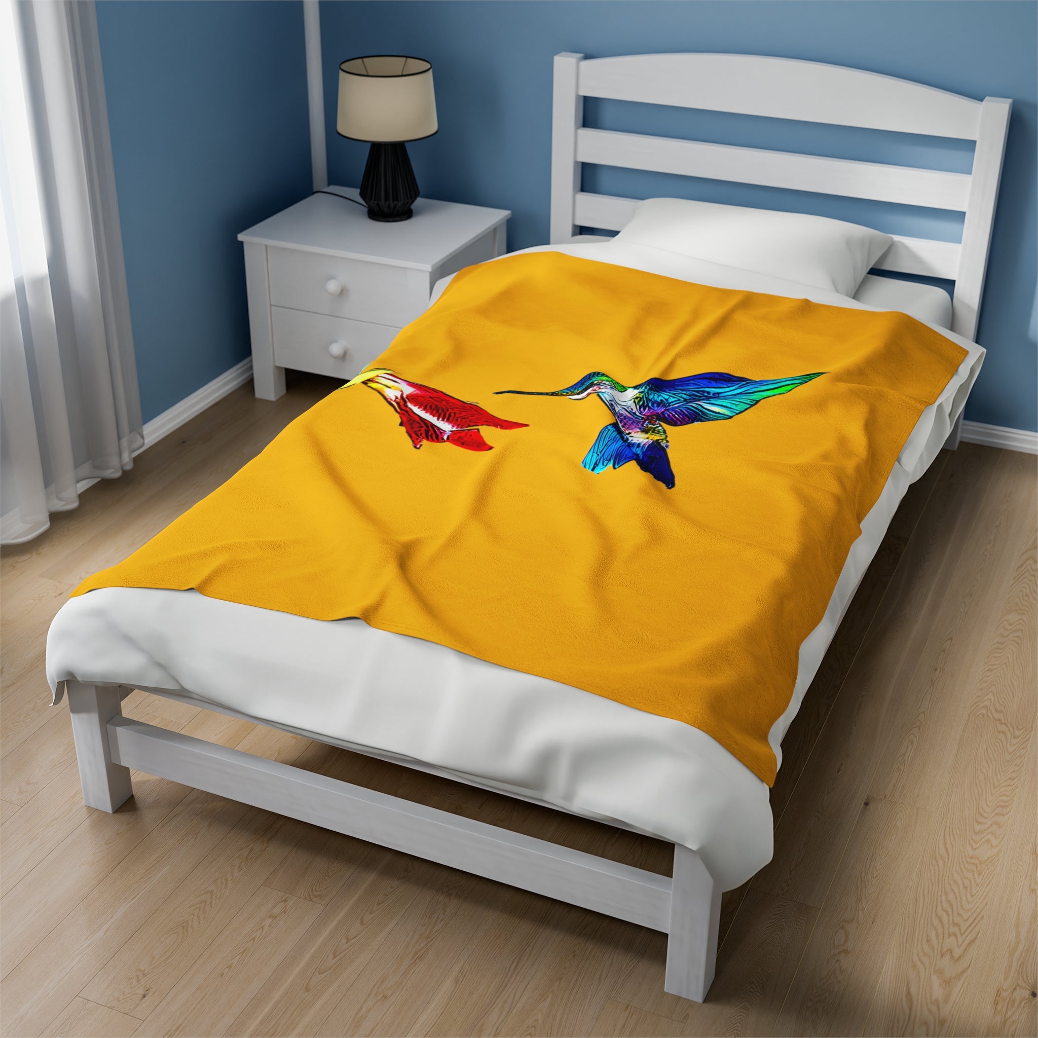 Hummingbird Sweet Yellow Velveteen Plush Blanket